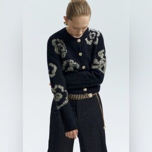 Oliver.O Black Gold Button Front‎ Metallic Design Cropped Cardigan Sz M